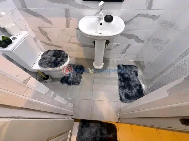 2 bedroom Apartment For Rent On The Breakfast To Breakfast Road Osu Accra - 0