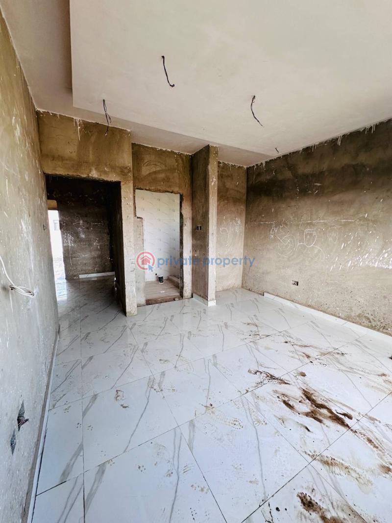4 bedroom House For Sale Mannet Green Hotel Spintex Accra - 12