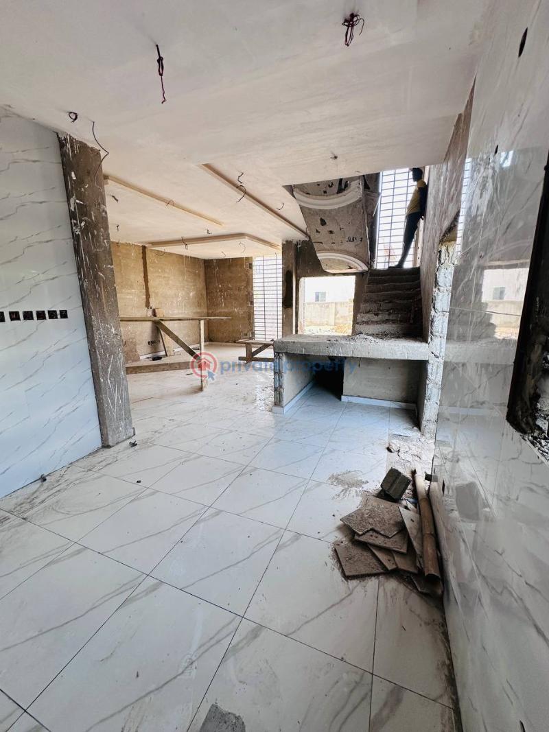 4 bedroom House For Sale Mannet Green Hotel Spintex Accra - 6