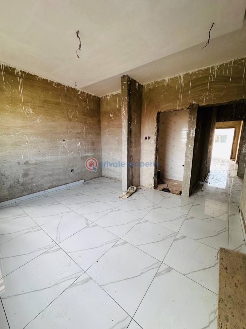 4 bedroom House For Sale Mannet Green Hotel Spintex Accra - 11
