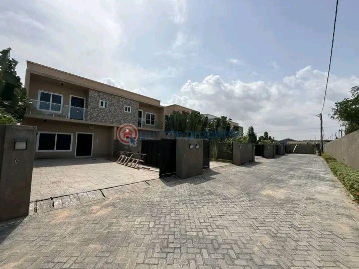 3 bedroom House For Sale Spintex Accra - 4