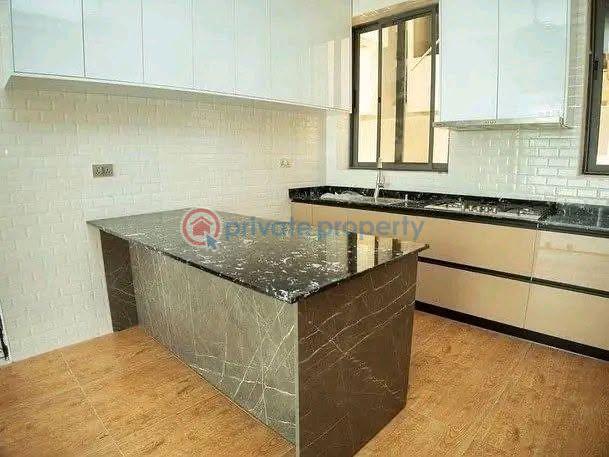5 bedroom Townhouse For Sale Roman Ridge Accra - 7