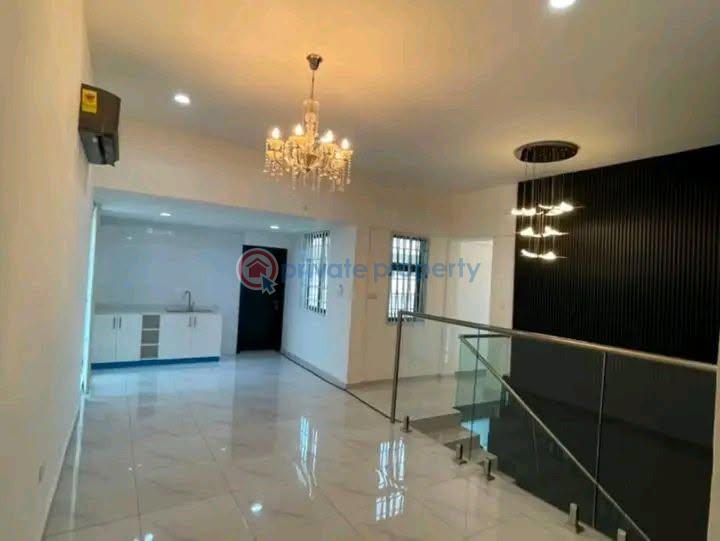 5 bedroom Townhouse For Rent North Labone Accra - 3