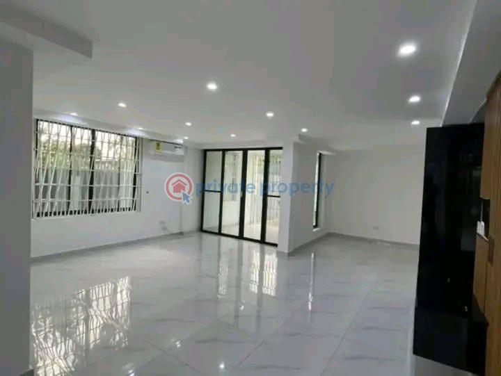 5 bedroom Townhouse For Rent North Labone Accra - 7