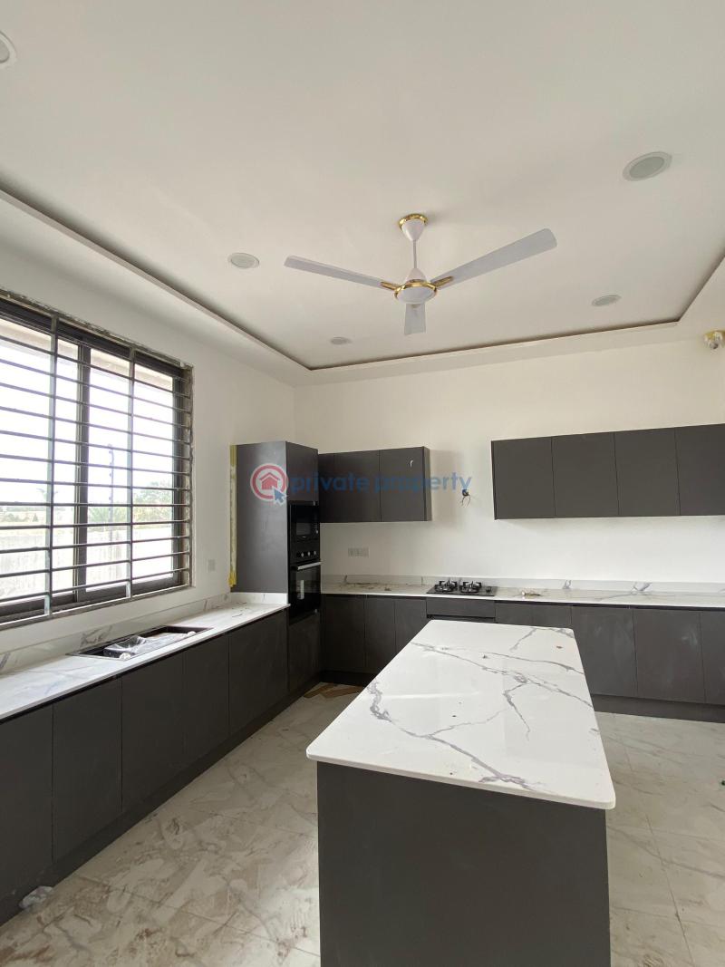 4 bedroom House For Rent Sakumono Spintex Accra - 1