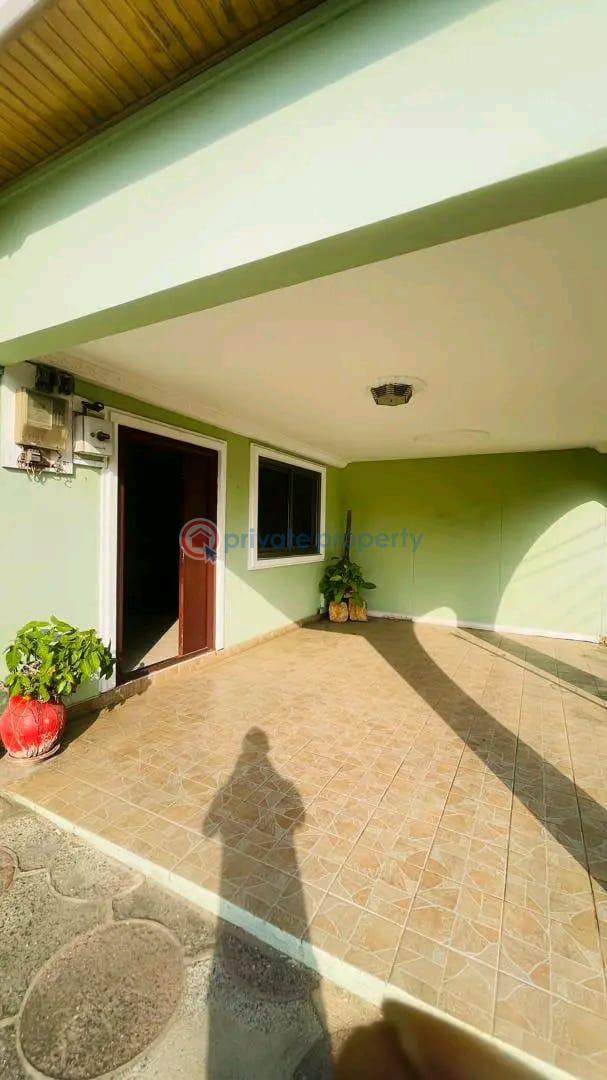 4 bedroom House For Rent Tesano Accra - 4