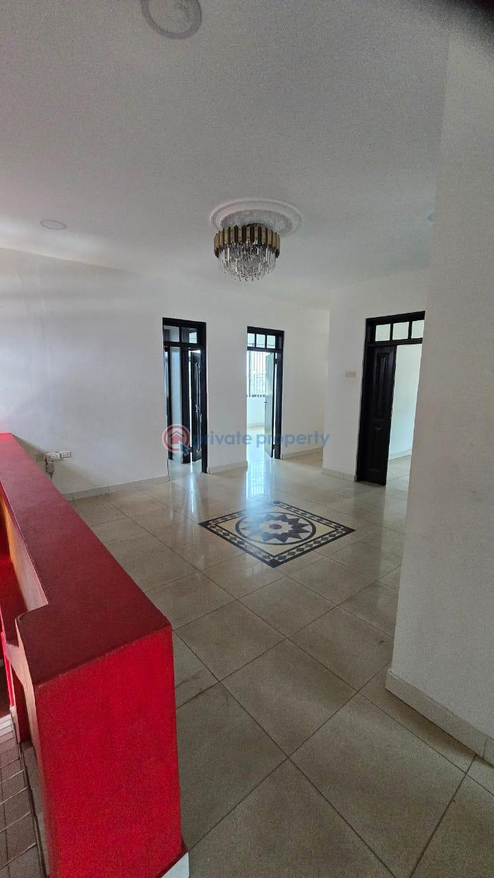 4 bedroom House For Rent Osu Accra - 2