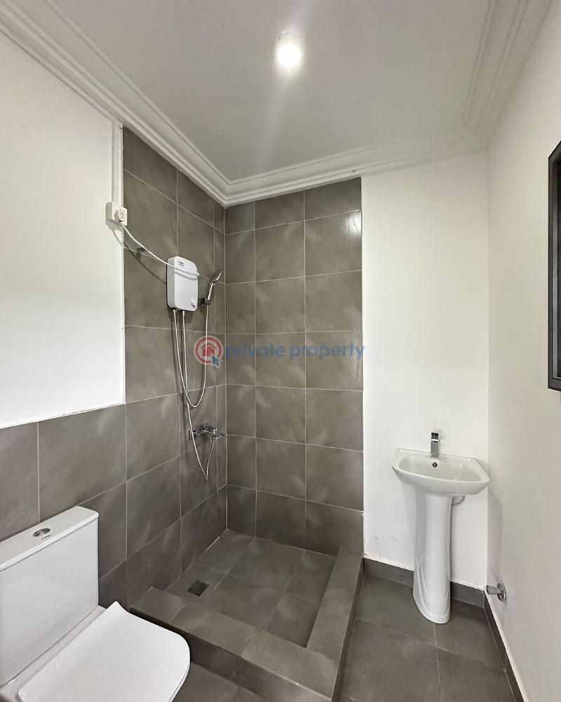 3 bedroom House For Sale Ayi Mensah After Oyarifa Adenta Municipal Accra - 14