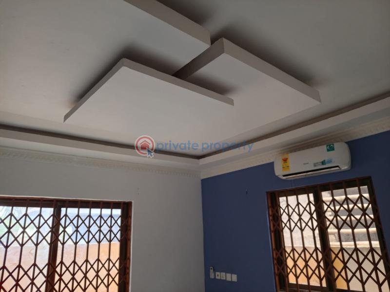 3 bedroom Detached Bungalow For Sale Adjen Kotoku Onion Market Area Ghana Accra Metropolitan  - 8