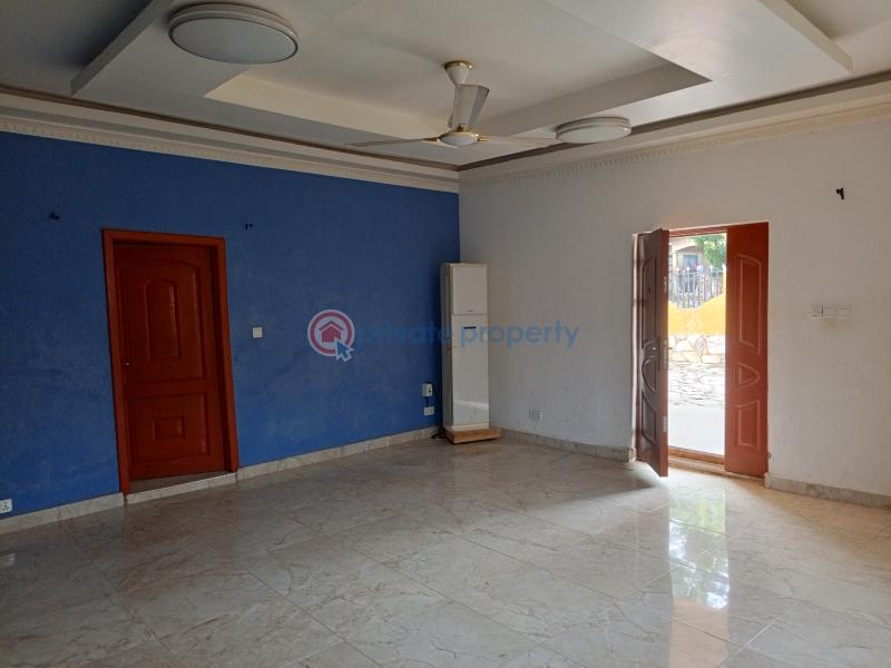3 bedroom Detached Bungalow For Sale Adjen Kotoku Onion Market Area Ghana Accra Metropolitan  - 9