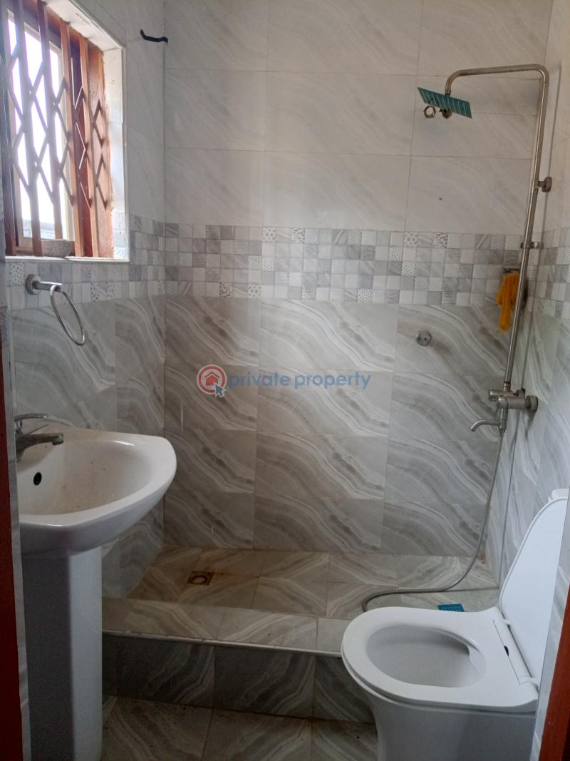 3 bedroom Detached Bungalow For Sale Adjen Kotoku Onion Market Area Ghana Accra Metropolitan  - 7