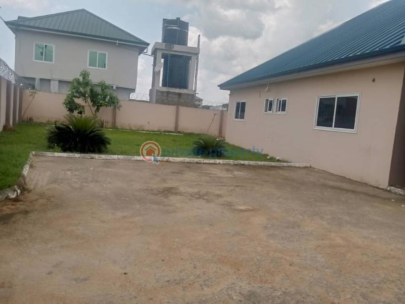 3 bedroom House For Sale Obeyeyie Amasaman Ga West Municipal Accra - 5