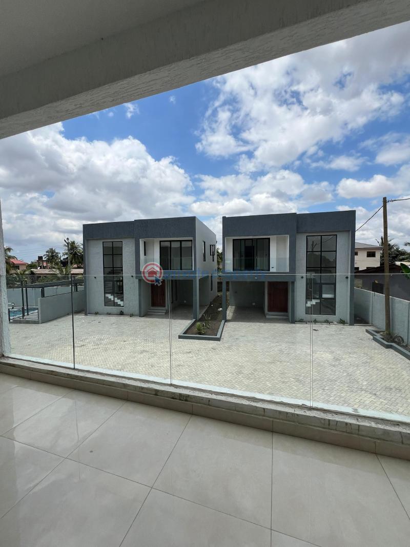 4 bedroom House For Sale North Legon Antis- Agbogba Ga East Municipal Accra - 4