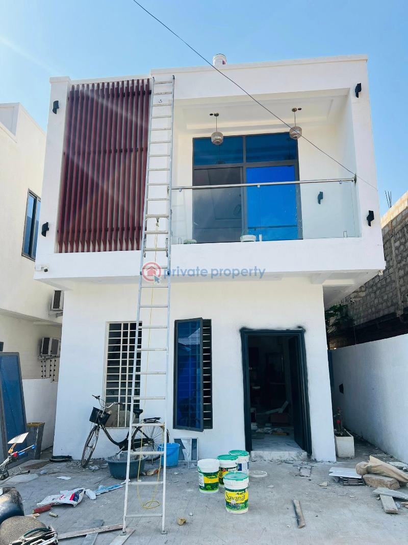 4 bedroom House For Sale Dell International Hospital Enclaves East Legon Accra - 0