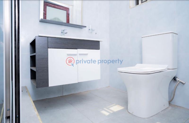 4 bedroom House For Sale Com 14 Sakumono Spintex Accra - 8