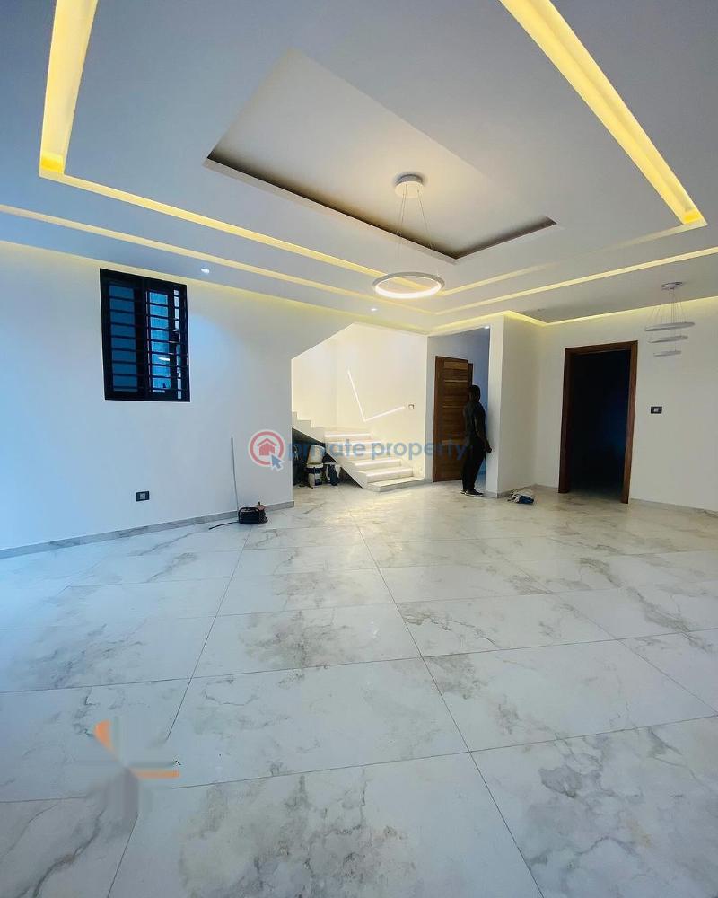 5 bedroom House For Sale West Trassacco School Junction Adjiringanor East Legon Accra - 4