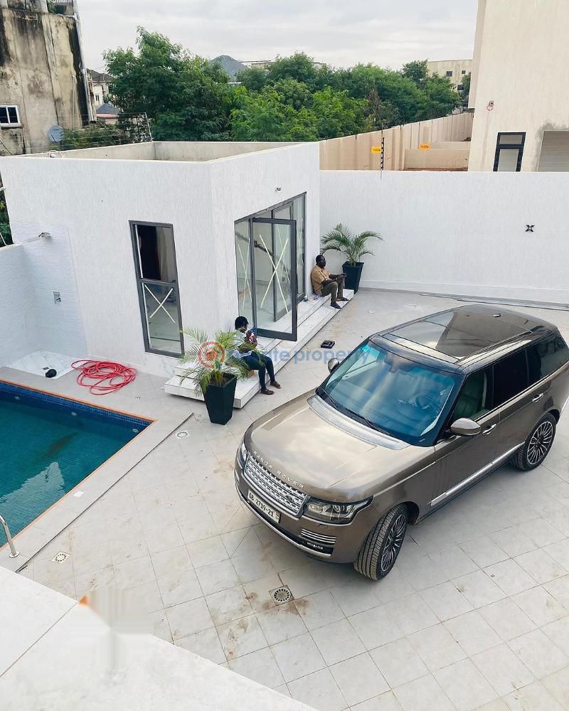 5 bedroom House For Sale West Trassacco School Junction Adjiringanor East Legon Accra - 2