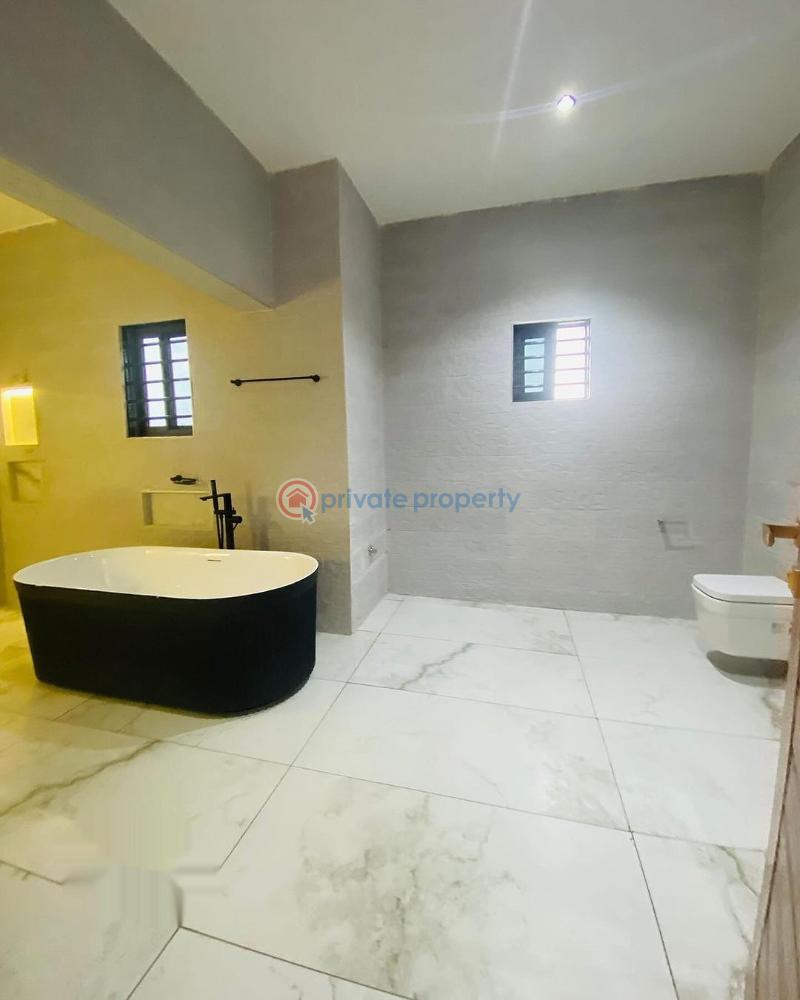 5 bedroom House For Sale West Trassacco School Junction Adjiringanor East Legon Accra - 8