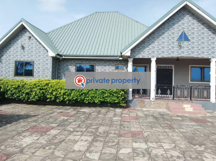 4 bedroom Detached Bungalow For Sale &nbsp;kasoa Ottamans Rock City Accra Metropolitan  - 7