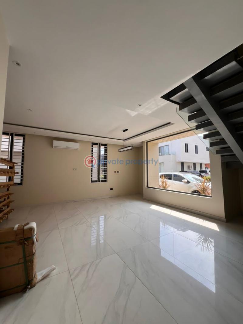 5 bedroom Detached Duplex For Sale North Legon Close To Wisconsin Ga East Municipal Accra - 2