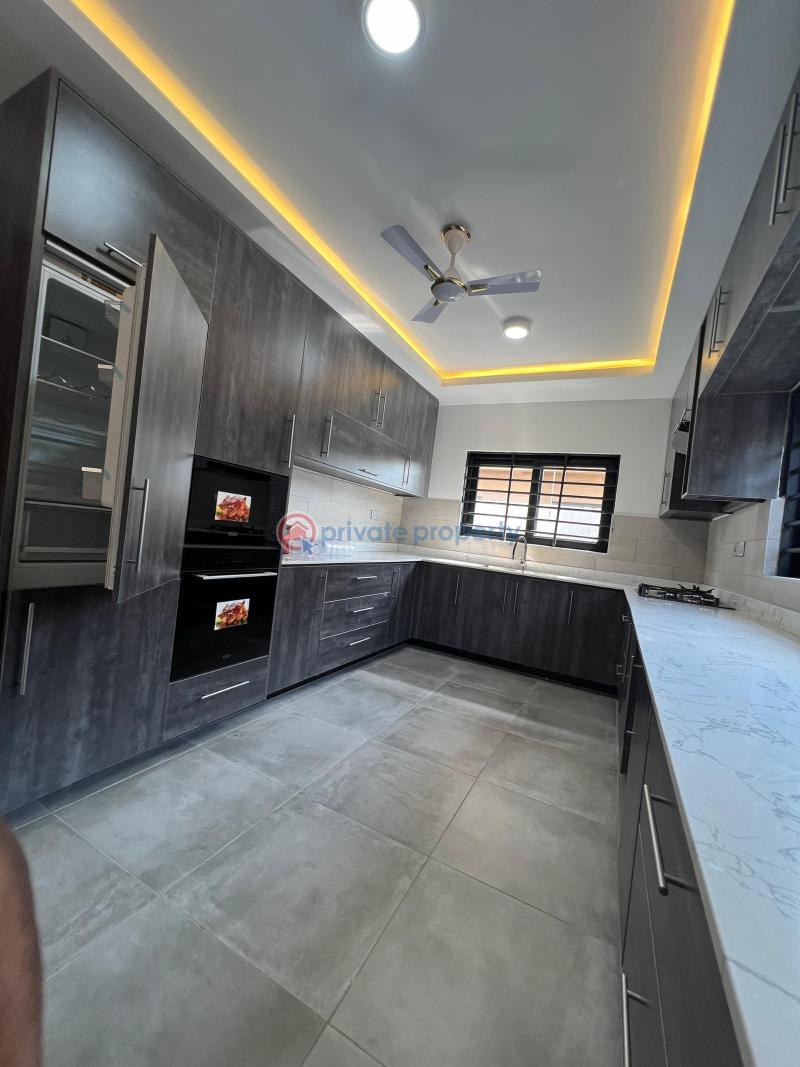 5 bedroom Detached Duplex For Sale North Legon Close To Wisconsin Ga East Municipal Accra - 2