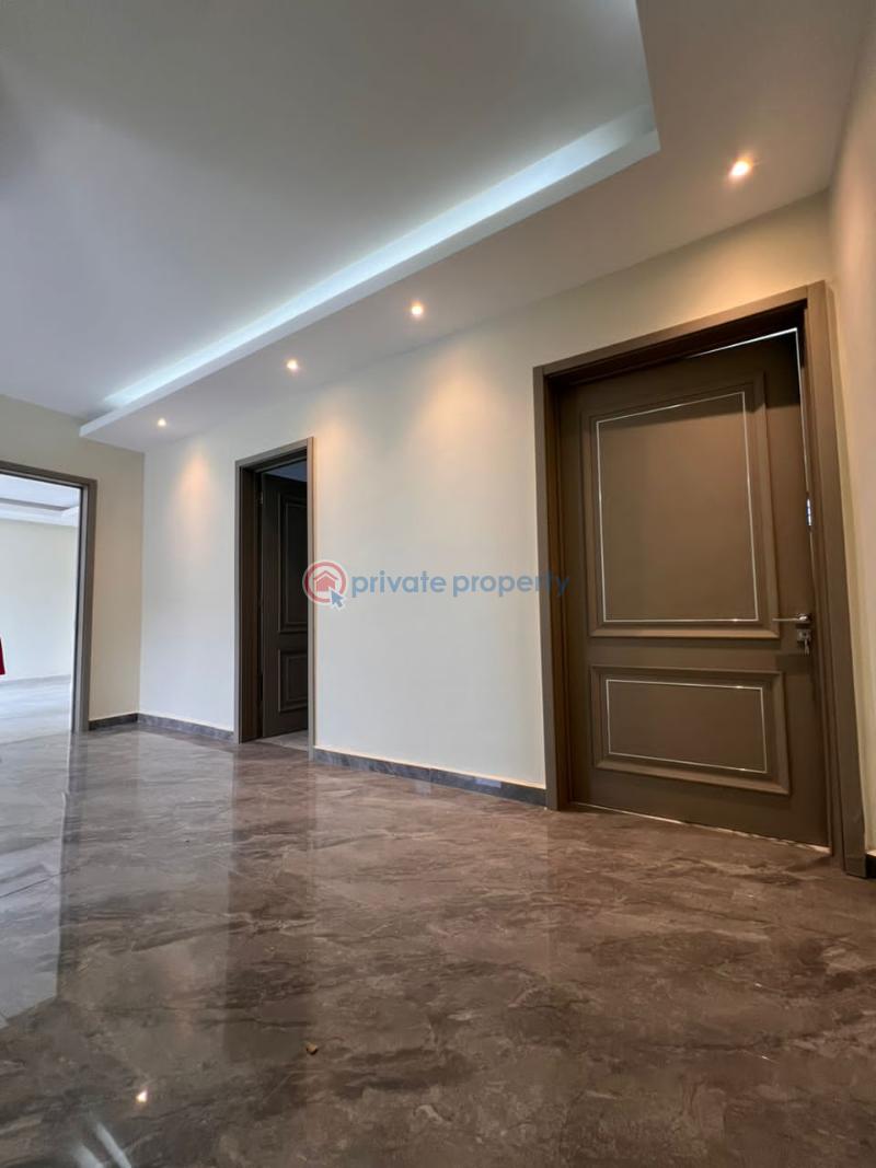 5 bedroom Detached Duplex For Sale North Legon Close To Wisconsin Ga East Municipal Accra - 17