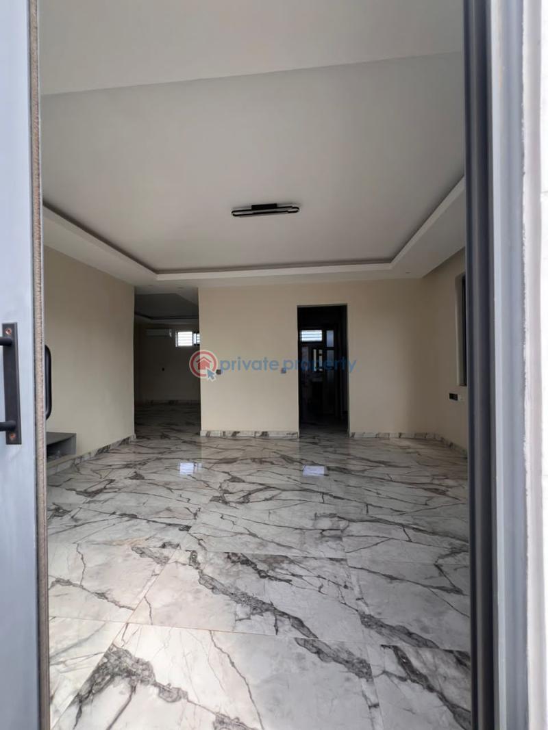 5 bedroom Detached Duplex For Sale North Legon Close To Wisconsin Ga East Municipal Accra - 12