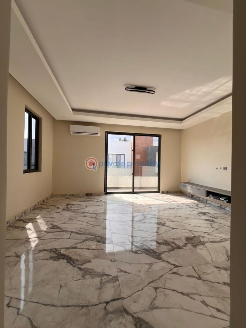 5 bedroom Detached Duplex For Sale North Legon Close To Wisconsin Ga East Municipal Accra - 14
