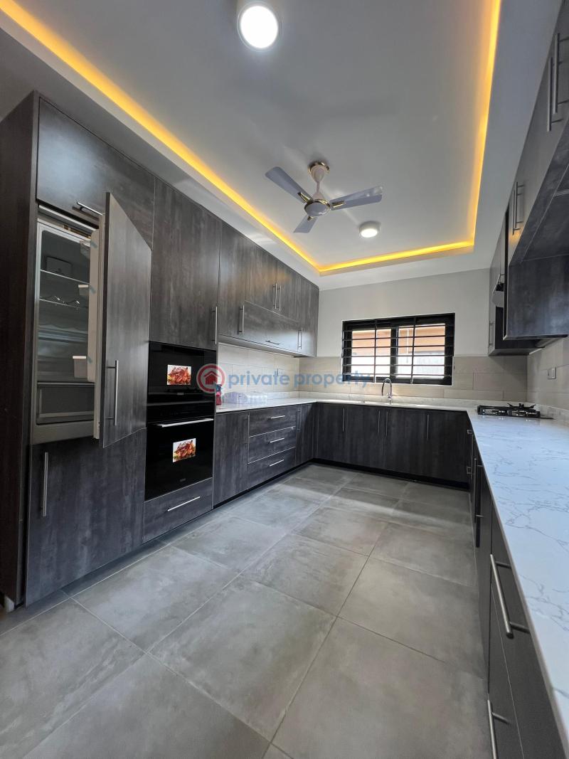5 bedroom Detached Duplex For Sale North Legon Close To Wisconsin Ga East Municipal Accra - 4