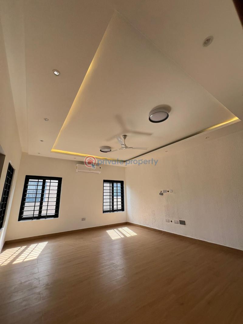 5 bedroom Detached Duplex For Sale North Legon Close To Wisconsin Ga East Municipal Accra - 10