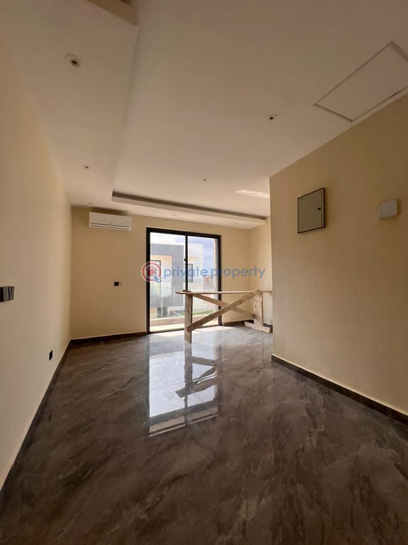 5 bedroom Detached Duplex For Sale North Legon Close To Wisconsin Ga East Municipal Accra - 1