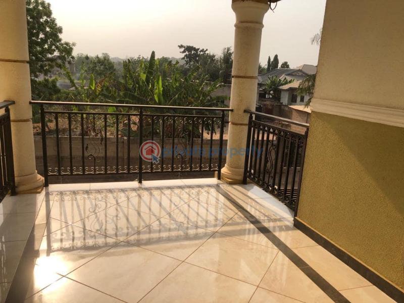 5 bedroom House For Sale Amrahia Adenta Municipal Accra - 3