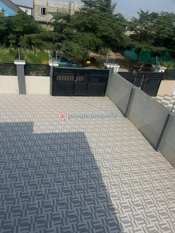 4 bedroom House For Sale Odumase Pokuase (Pokoasi) Ga West Municipal Accra - 12