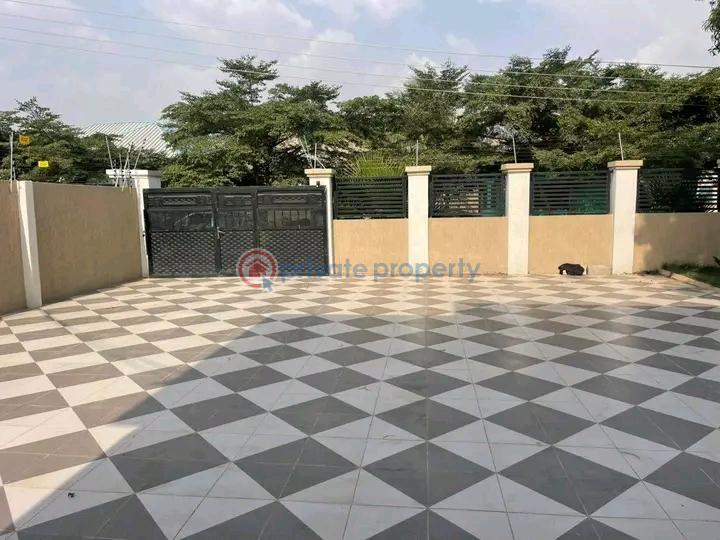4 bedroom House For Sale Odumase Pokuase (Pokoasi) Ga West Municipal Accra - 2