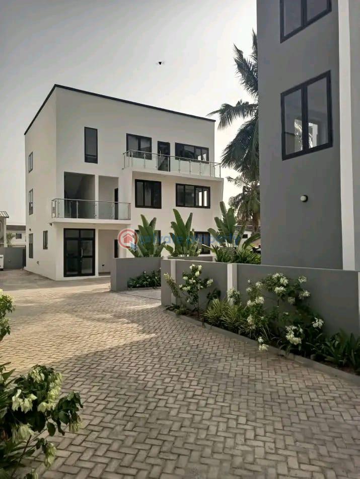 2 bedroom Townhouse For Sale Cantonments Accra - 0