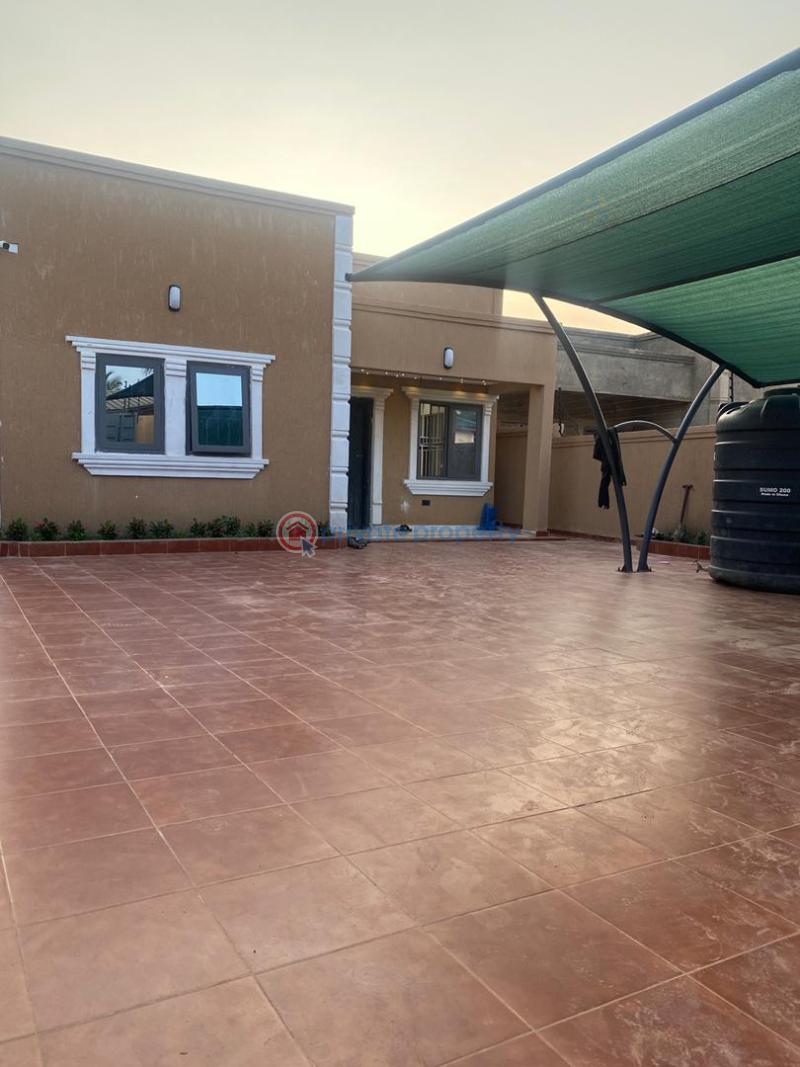 3 bedroom House For Sale Pantang Adenta Municipal Accra - 0