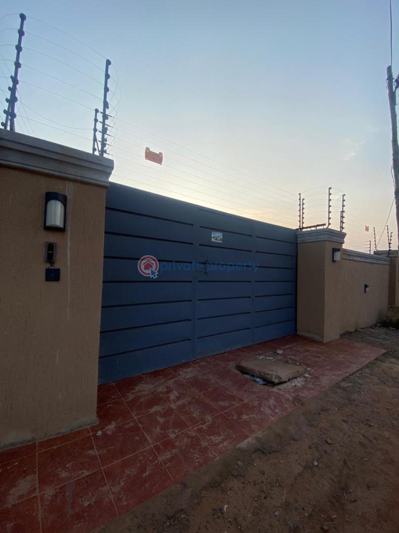 3 bedroom House For Sale Pantang Adenta Municipal Accra - 5