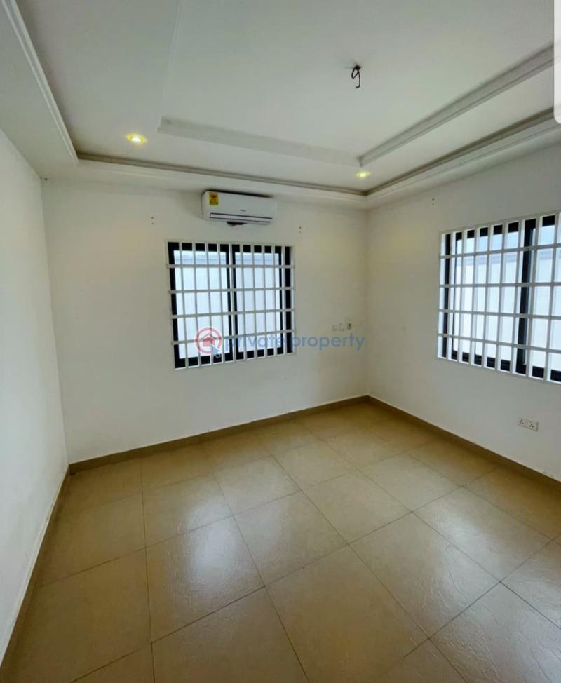 3 bedroom Detached Duplex For Sale Adenta Housing Down Adenta Adenta Municipal Accra - 5