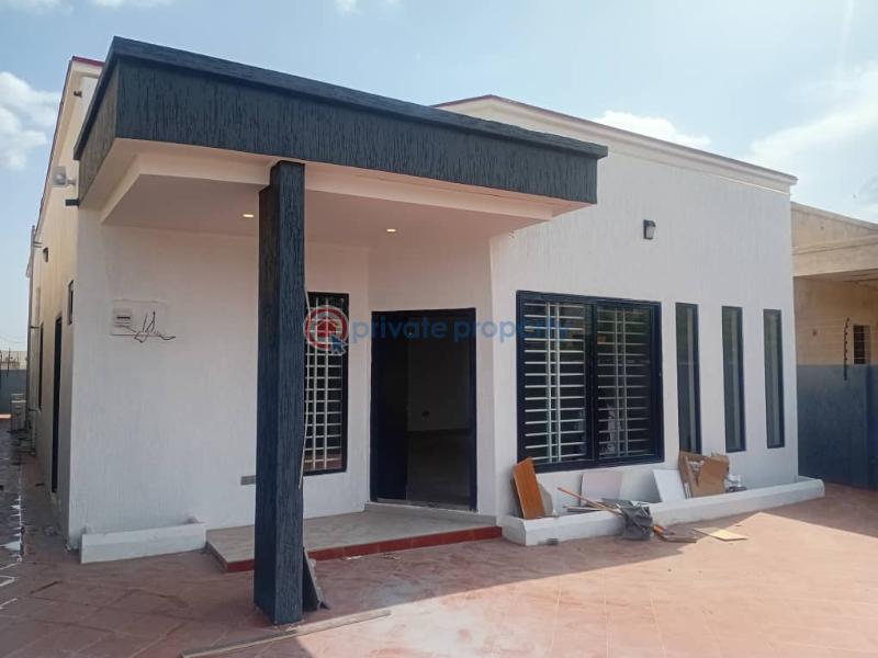 3 bedroom Commercial Property For Sale Amrahia Adenta Municipal Accra - 0