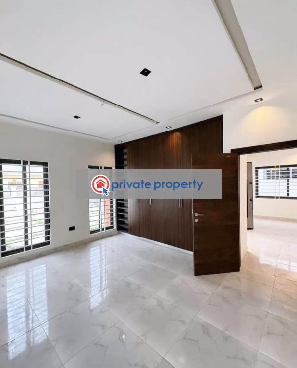3 bedroom Detached Bungalow For Sale Adenta Municipal Accra - 2