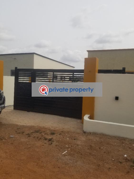 3 bedroom Townhouse For Sale &nbsp;oyarifa Owusu Ansah Road Oyarifa La Nkwantanang Madina Municipal Accra - 1