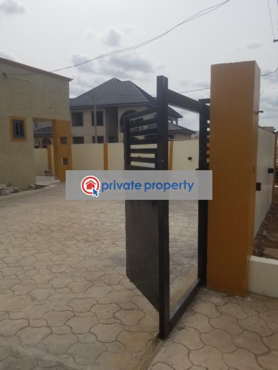 3 bedroom Townhouse For Sale &nbsp;oyarifa Owusu Ansah Road Oyarifa La Nkwantanang Madina Municipal Accra - 3