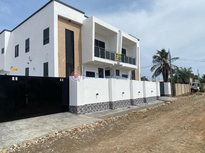3 bedroom House For Sale Community 17 Spintex Road Accra - 0
