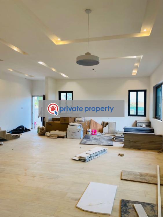 4 bedroom Detached Duplex For Sale &nbsp;oyarifa School Junction La Nkwantanang Madina Municipal Accra - 4