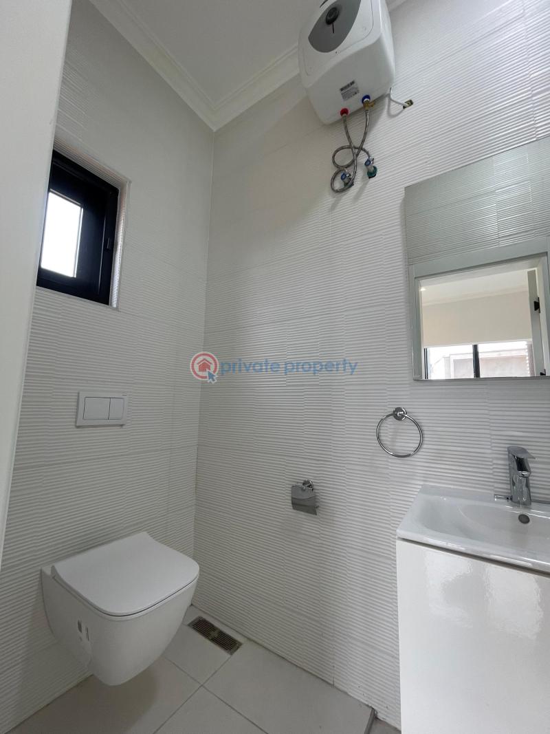 3 bedroom House For Sale East Airport Airport Residential Area Accra - 4