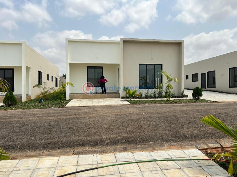3 bedroom House For Sale Akropong On Abuakwa Road. Kumasi Metropolitan Ashanti - 2
