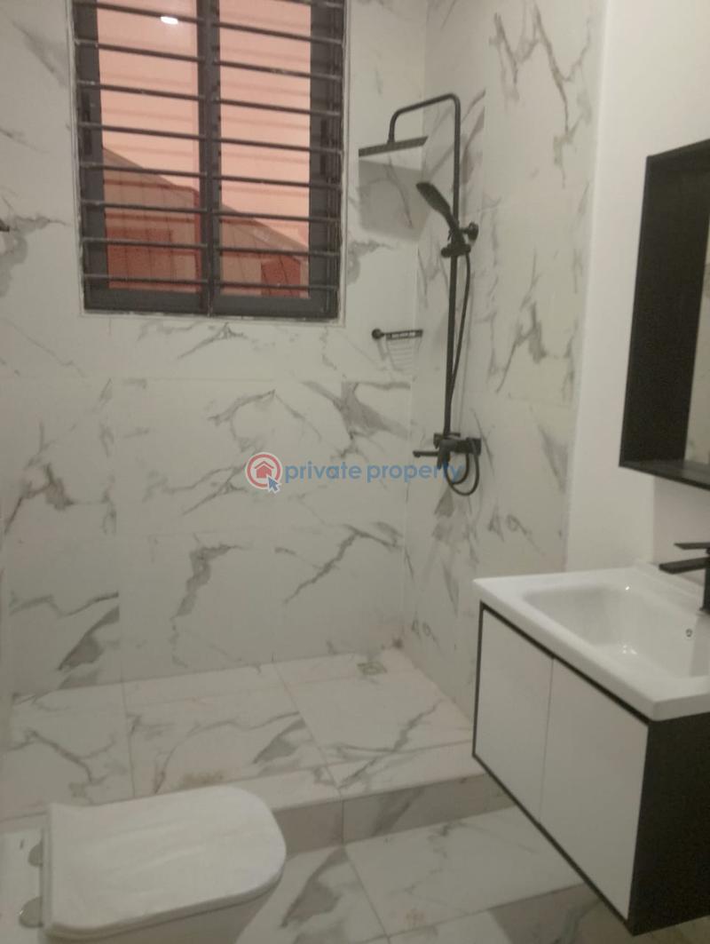 3 bedroom Townhouse For Sale Achimota Accra - 2
