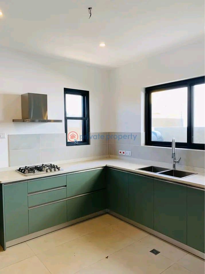 3 bedroom Townhouse For Sale Community 26 Tema Accra - 4