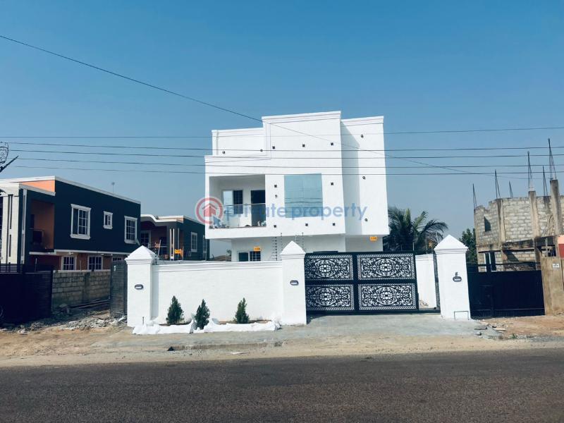 3 bedroom House For Sale Melcom Nanakrom East Legon Accra - 7