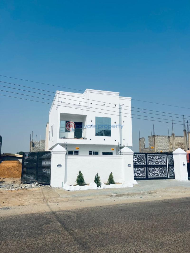 3 bedroom House For Sale Melcom Nanakrom East Legon Accra - 0